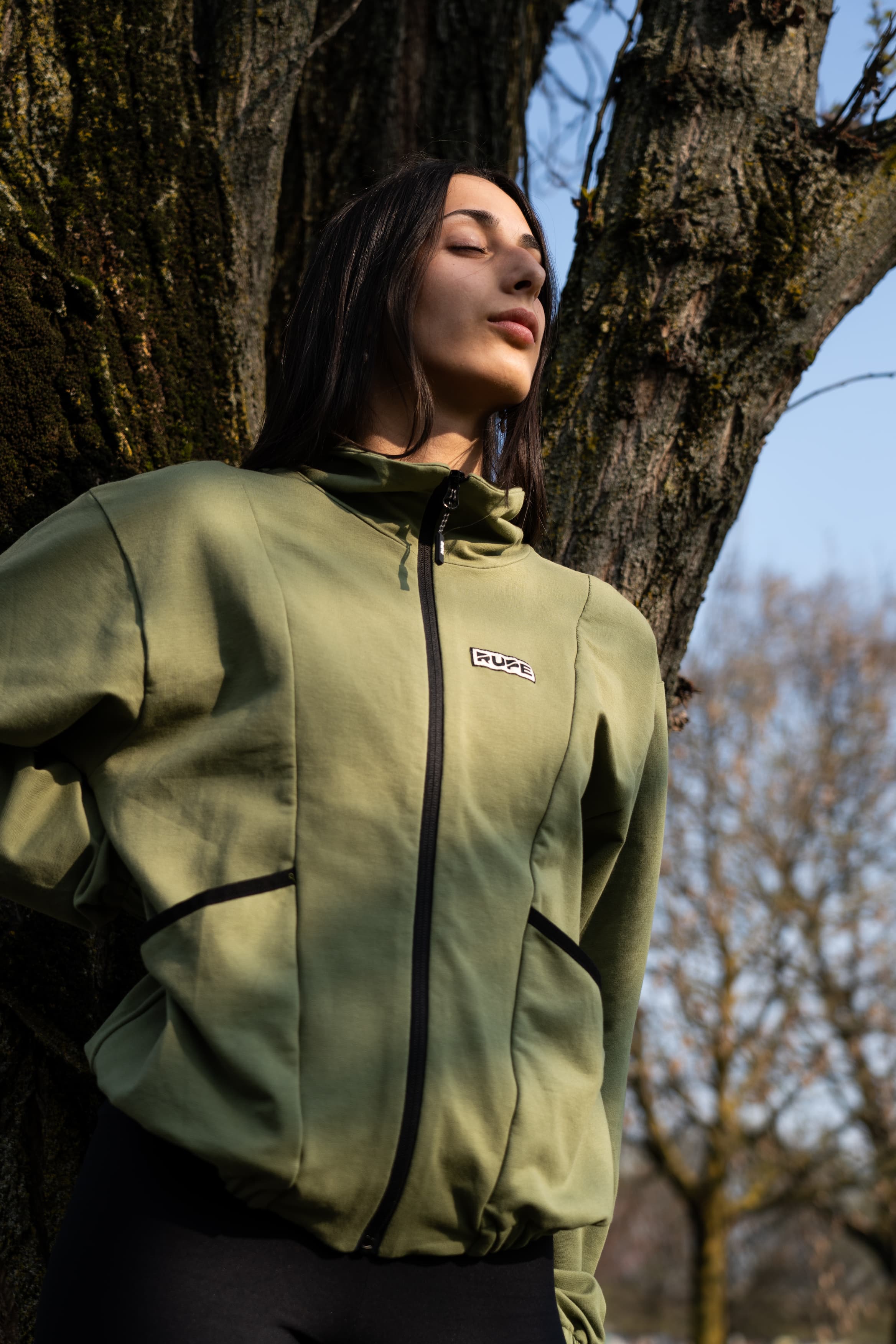 Sweat à capuche léger Climbing Yogi pour femme