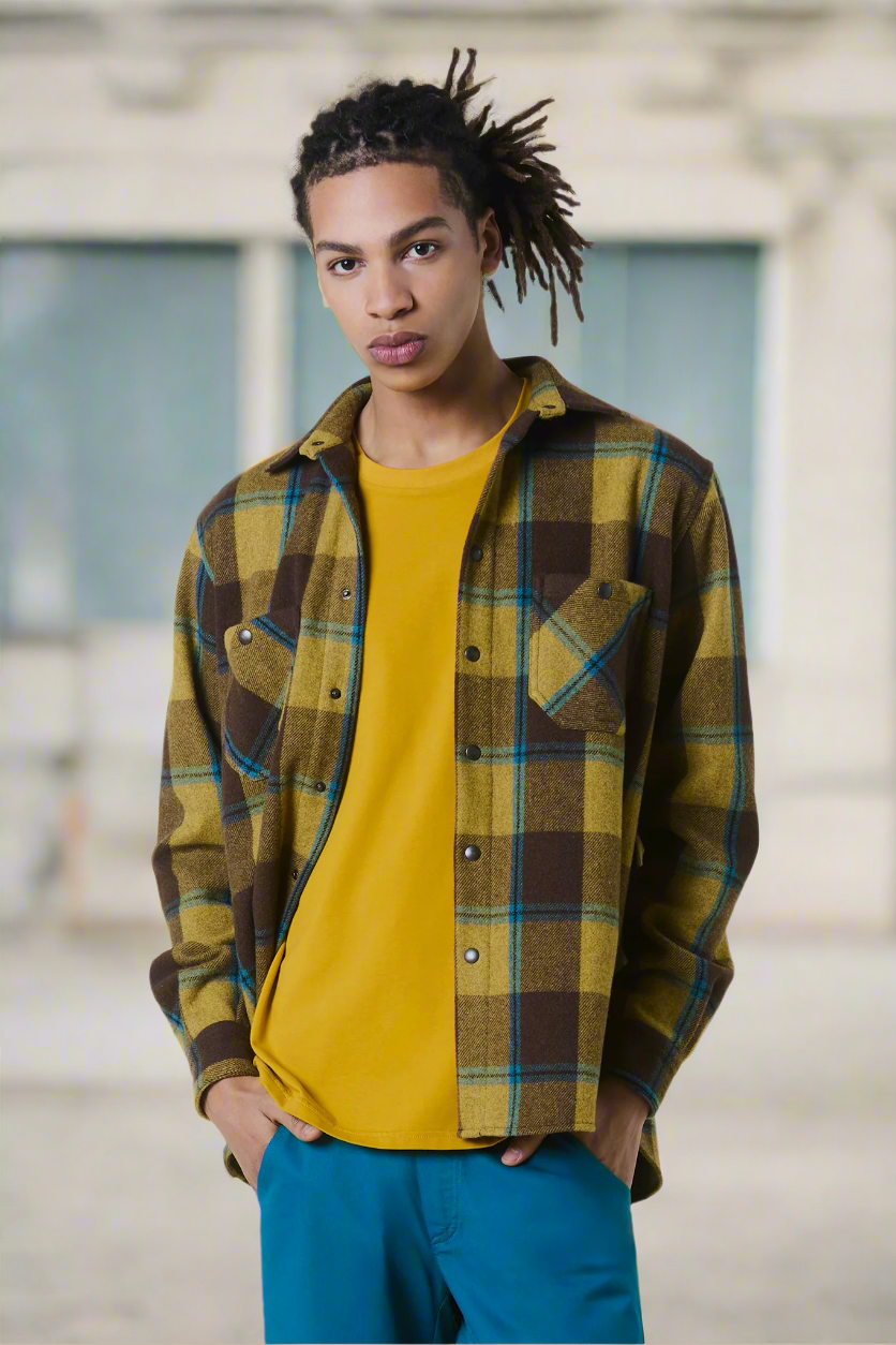 Chemise en flanelle de laine à carreaux