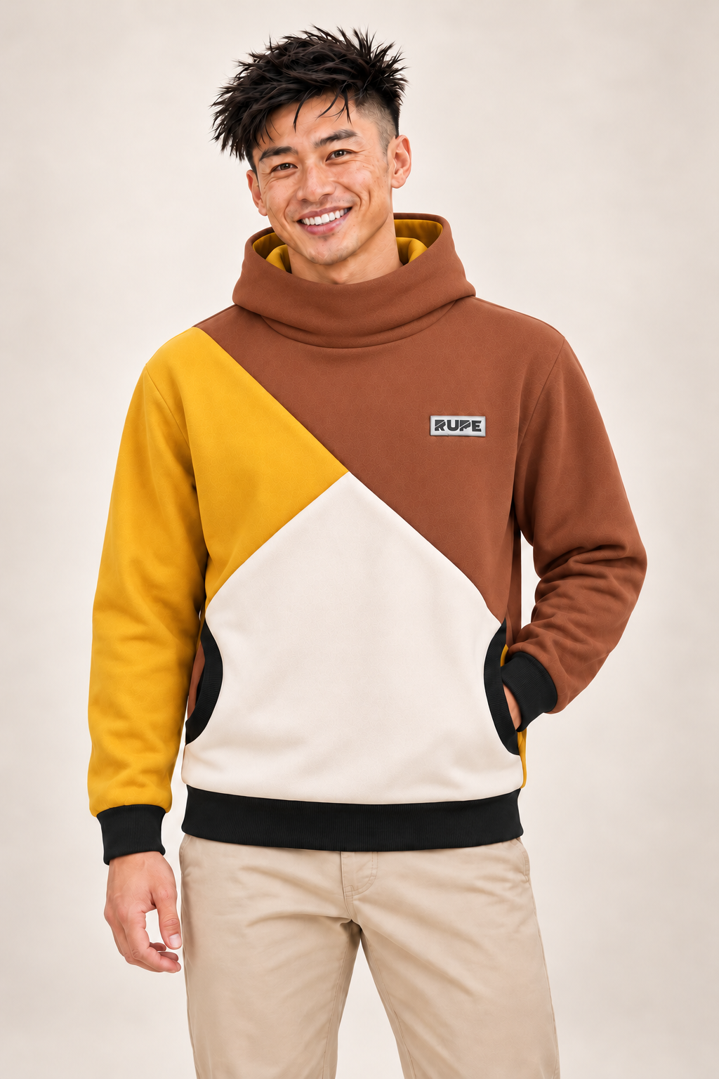 Felpa con cappuccio DIHEDRAL Elm a 3 colori indossata da uomo - fronte - Rupe Clothing